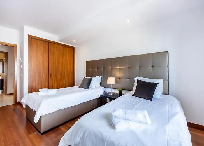 Baia Da Luz - Sea View Luxury Apartment