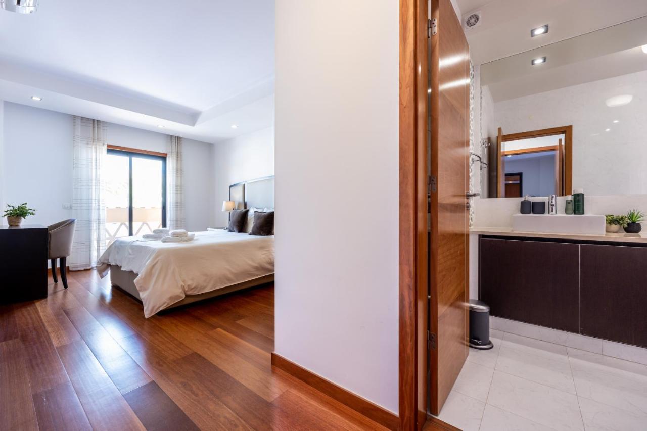 Baia Da - Sea View Luxury Apartment Praia Da Luz